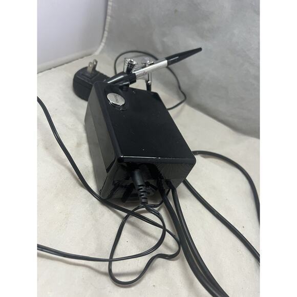 Luminess Air Airbrush Cosmetics Makeup System Model # BC-250 - Picture 1 of 5